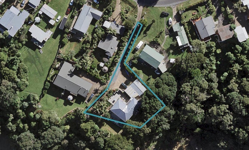 17 Calais Terrace, Ostend, Waiheke Island - Carousel 1