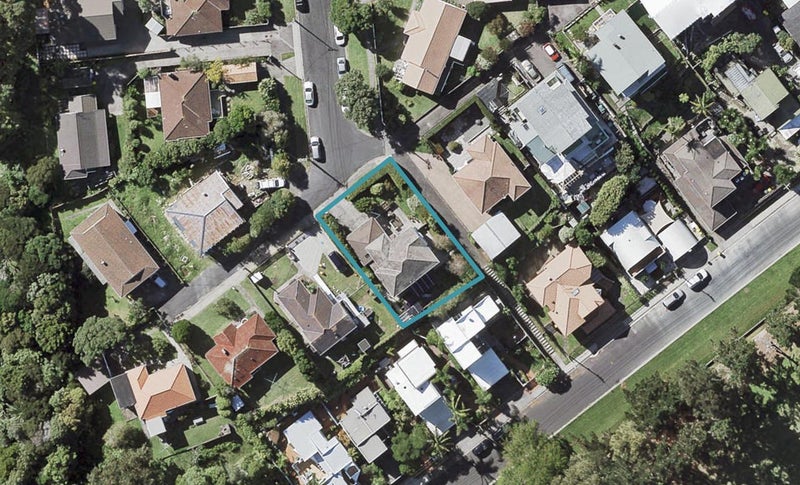 32 Niccol Avenue, Narrow Neck, Auckland - Carousel 1