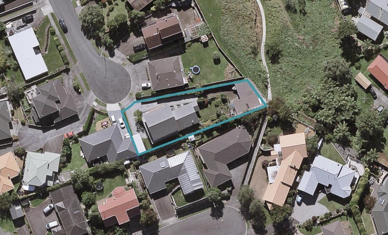 23 Kellyville Heights, Merrilands, New Plymouth - Carousel 1
