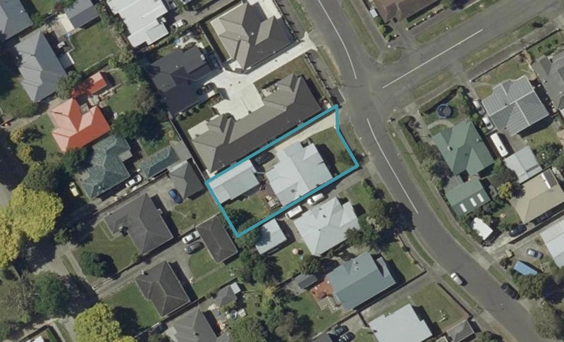 22 Thomson Street, West End, Palmerston North - Carousel 1