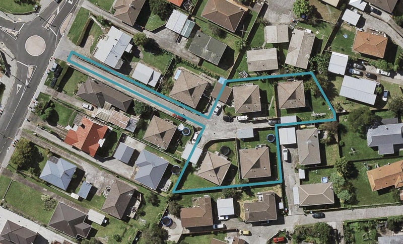 1/142 Barrack Road, Mount Wellington, Auckland - Carousel 1