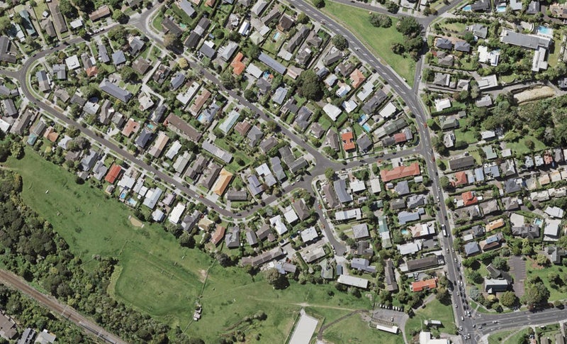 1/56 Whytehead Crescent, Kohimarama, Auckland - Carousel 1