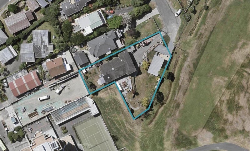 10 Mckay Street, PARAPARAUMU BEACH, PARAPARAUMU - Carousel 1