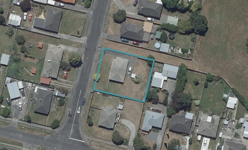 43 Collins Crescent, Feilding, Feilding - Carousel 1