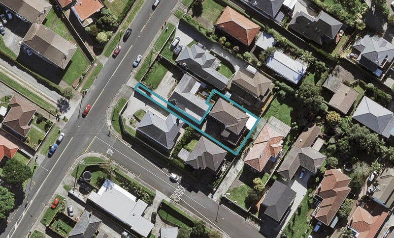 38A Hayr Road, Three Kings, Auckland - Carousel 1