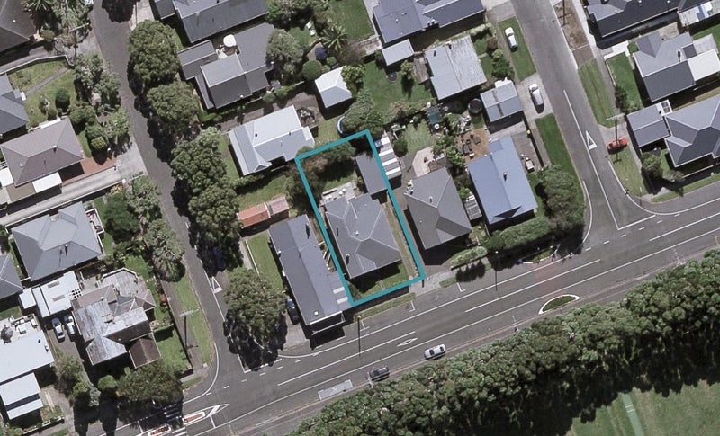 31 Barriball Street, Fitzroy, New Plymouth - Carousel 1