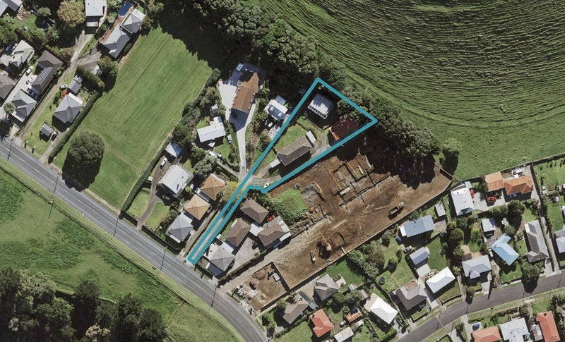 3/151B Wallace Road, Māngere Bridge, Auckland - Carousel 1