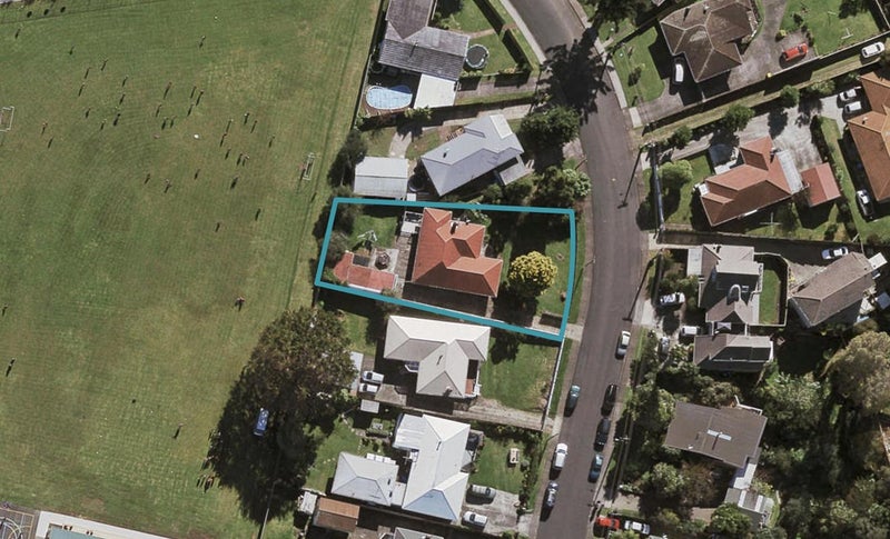16 Cornwall Road, Papatoetoe, Auckland - Carousel 1