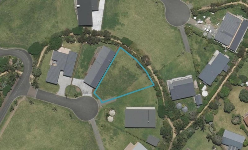 5 Coral Place, Matapouri, Whangārei - Carousel 1