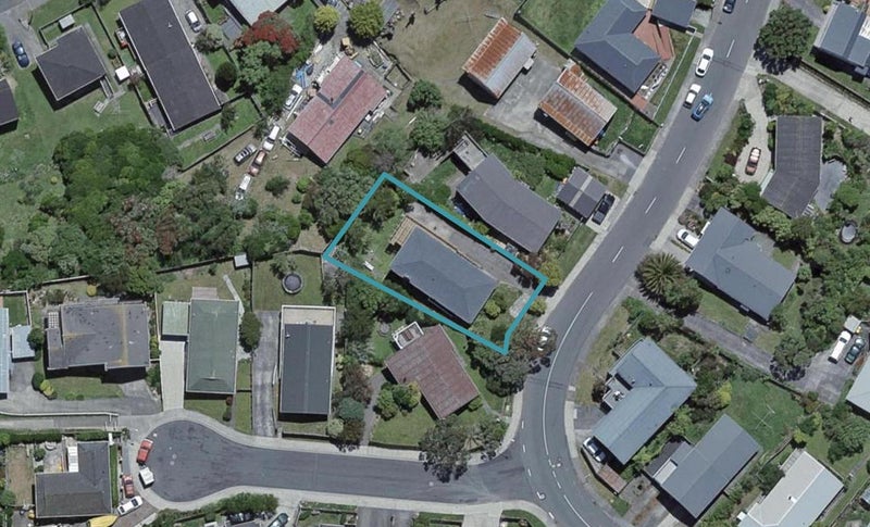 35 Fitzpatrick Street, Newlands, Wellington - Carousel 1