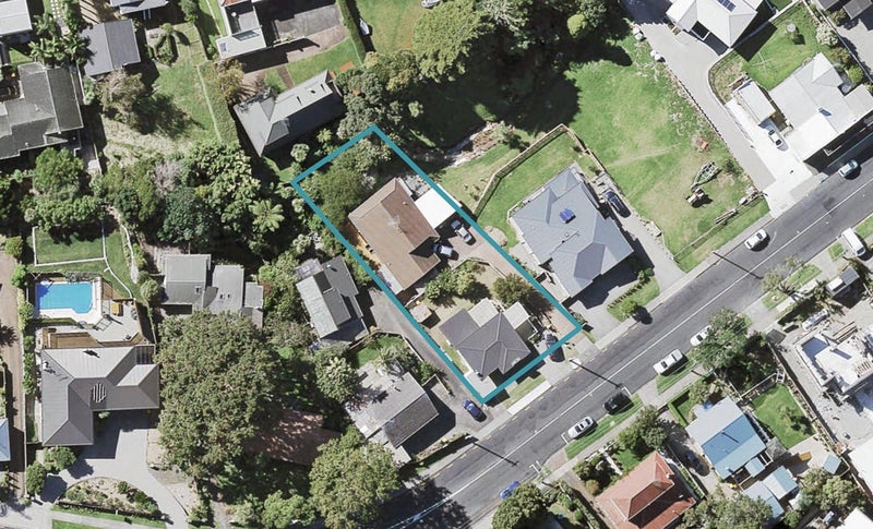 78A Selwyn Road, Cockle Bay, Auckland - Carousel 1