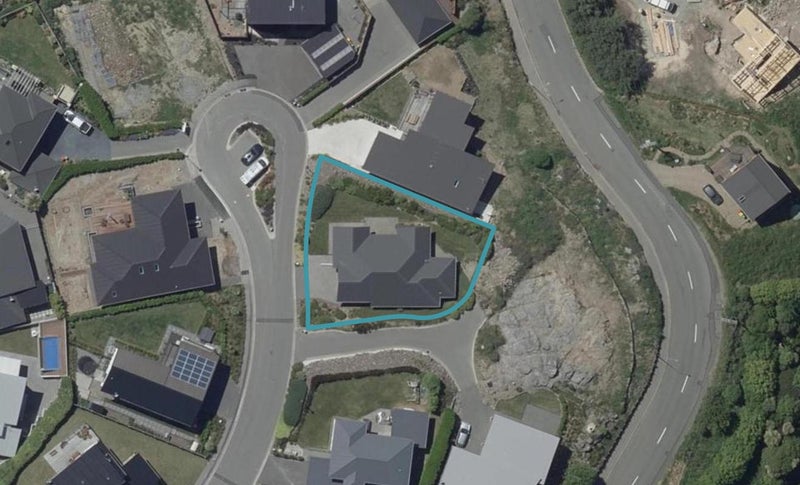 14 Old Barrow Heights, Huntsbury, Christchurch - Carousel 1