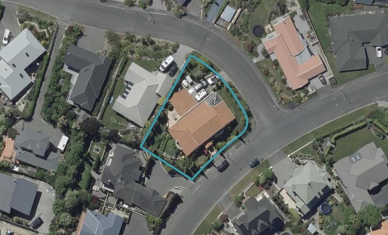 14 Highcrest Heights, Westmorland, Christchurch - Carousel 1