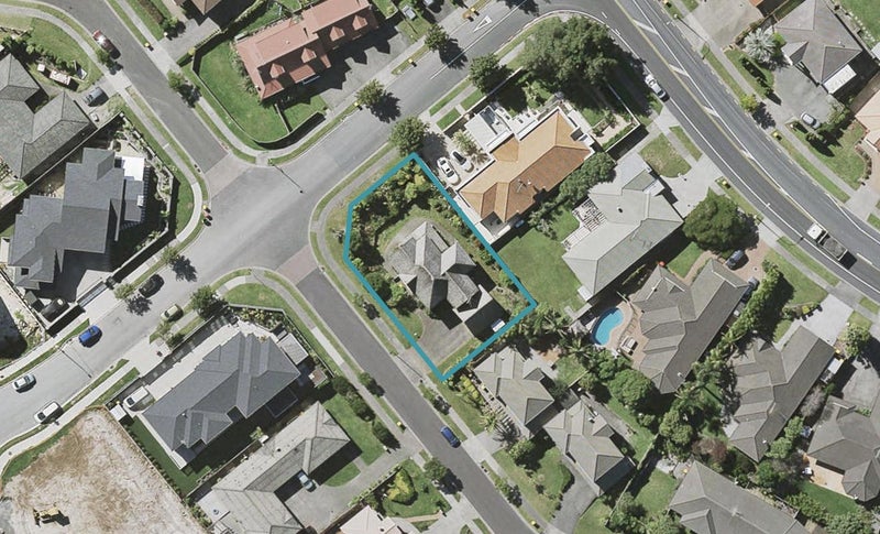 2 Buncrana Place, Pinehill, Auckland - Carousel 1