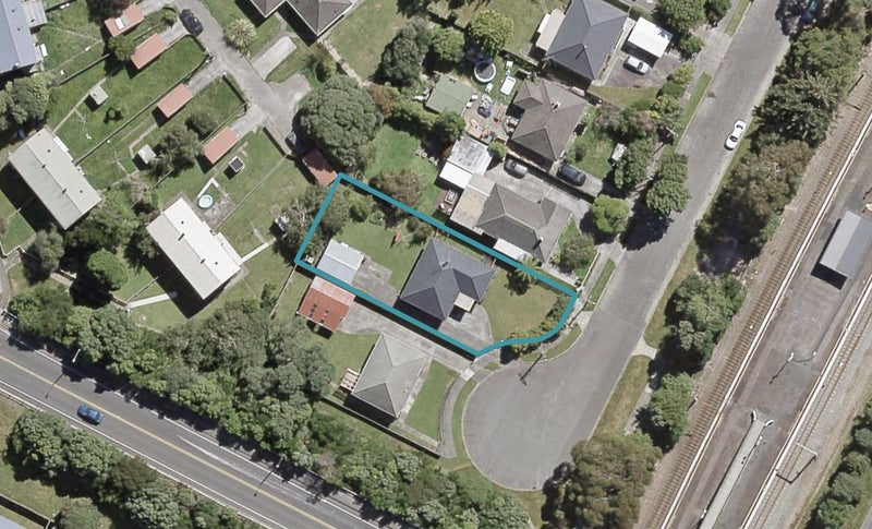 22 Rainey Grove, Taita, Lower Hutt - Carousel 1