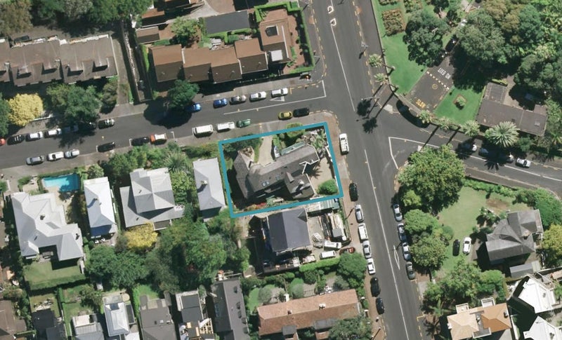 88 Gladstone Road, Parnell, Auckland - Carousel 1