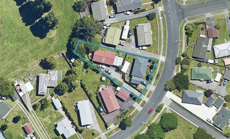 61A Aquarius Drive, Kawaha Point, Rotorua - Carousel 1