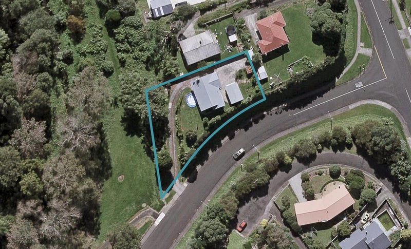 139 Cook Street, Marfell, New Plymouth - Carousel 1