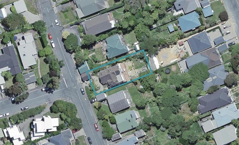 30 Homewood Crescent, Karori, Wellington - Carousel 1