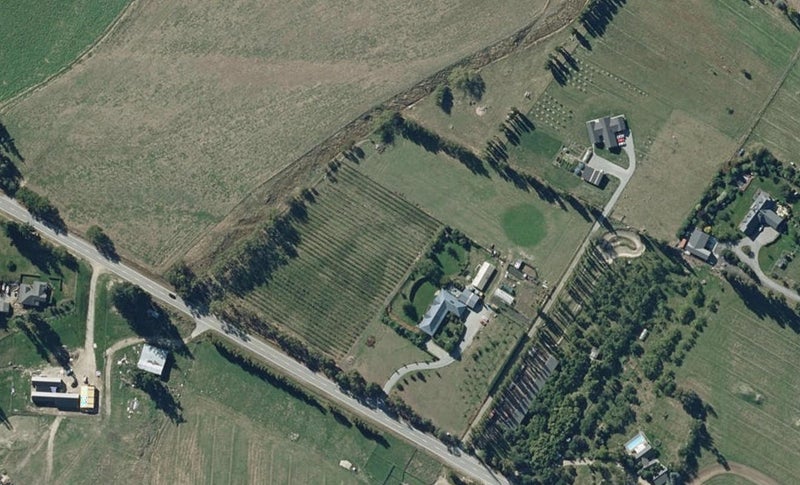 4 Raspberry Close, WANAKA - Carousel 1