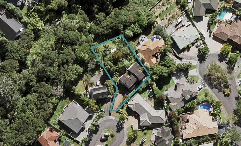 28 Rosetti Rise, West Harbour, Auckland - Carousel 1