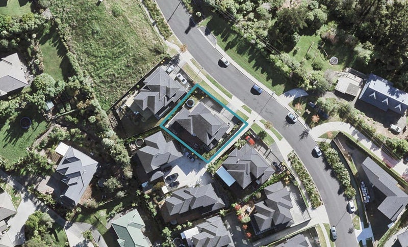98 Rising Parade, Fairview Heights, Auckland - Carousel 1