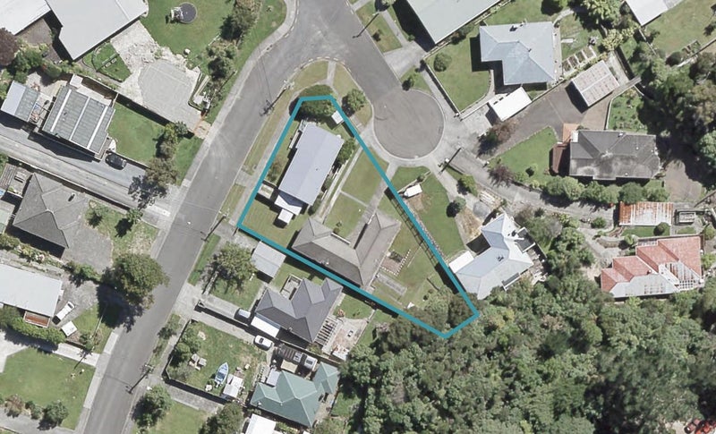 1A Kereru Grove, Stokes Valley, Lower Hutt - Carousel 1