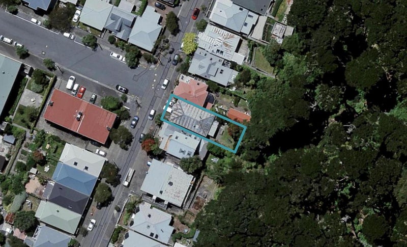 31A Scarborough Terrace, Mount Victoria, Wellington - Carousel 1