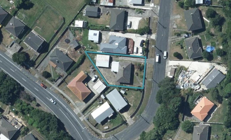 2/3 Hereford Street, Cannons Creek, Porirua - Carousel 1