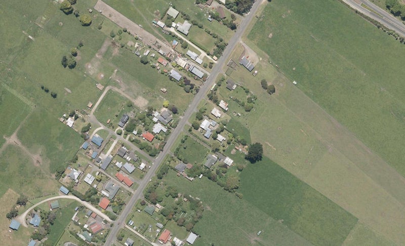 31 Wikitoria Road, Putiki, Whanganui - Carousel 1