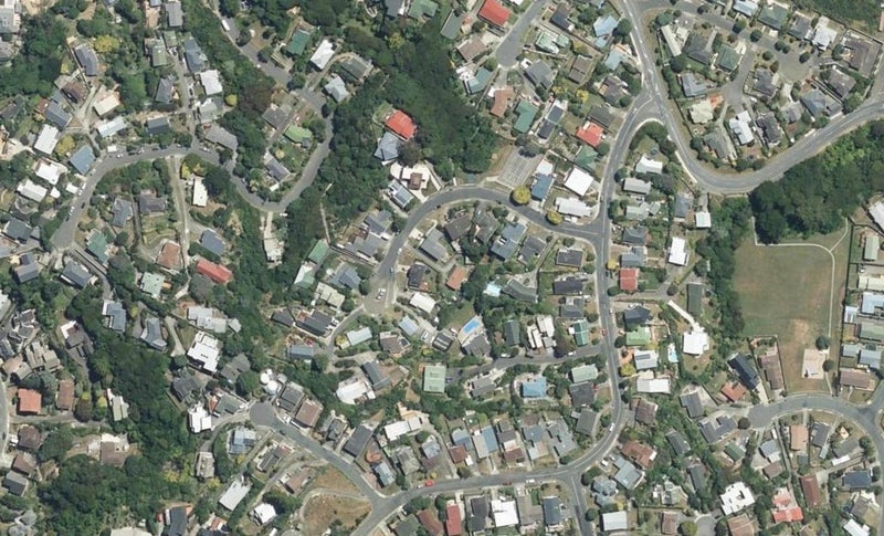 15 Lagden Street, Camborne, Porirua - Carousel 1