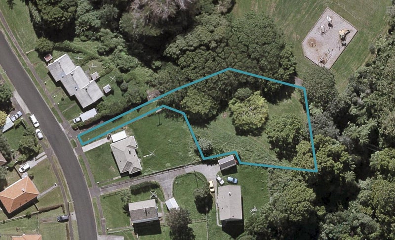 79A Glenpark Avenue, Frankleigh Park, New Plymouth - Carousel 1