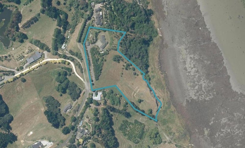 142 Ballantyne Road, Poraiti, Napier - Carousel 1