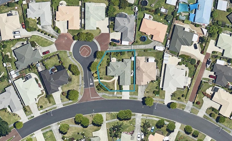 37 The Gardens Drive, Papamoa Beach, Papamoa - Carousel 1