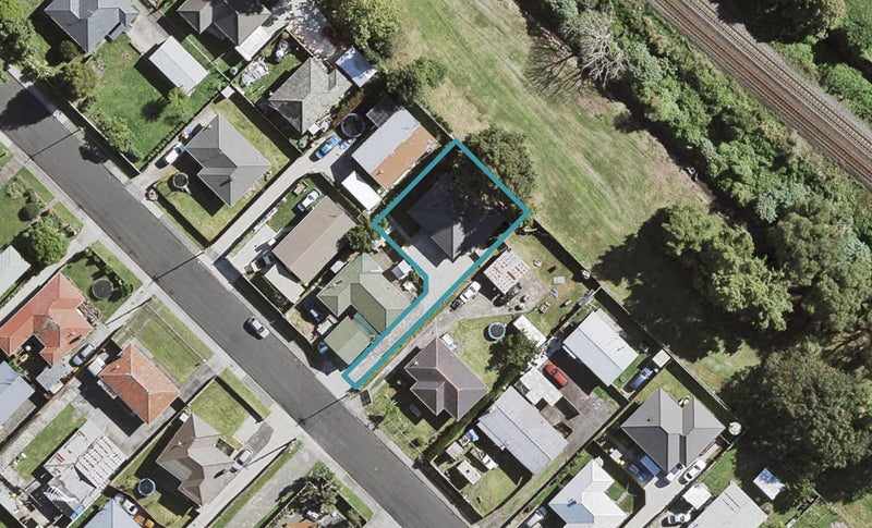 8A Greenhaven Avenue, Opaheke, Papakura - Carousel 1
