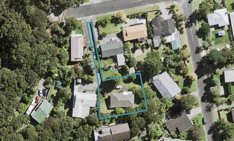 60 Paewai Road, Glen Eden, Auckland - Carousel 1