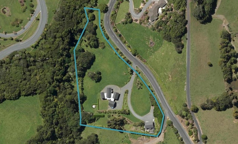20 Erskine Road, Maunu, Whangarei - Carousel 1