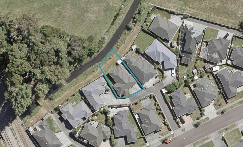 74 Leighton Avenue, Waiwhetu, Lower Hutt - Carousel 1
