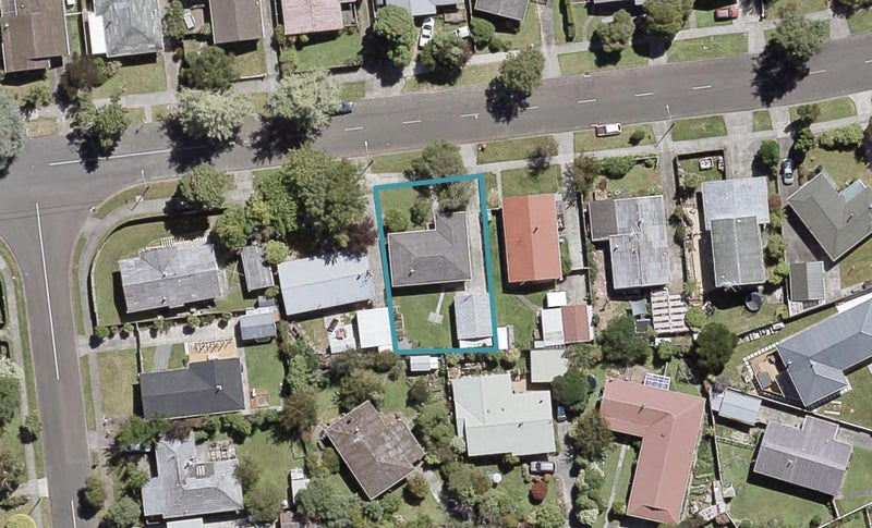 62 California Drive, Totara Park, Upper Hutt - Carousel 1