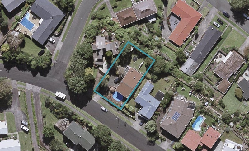 9 Nevada Drive, Merrilands, New Plymouth - Carousel 1