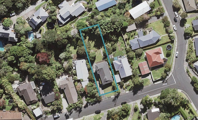 9 Catrina Avenue, Birkenhead, Auckland - Carousel 1