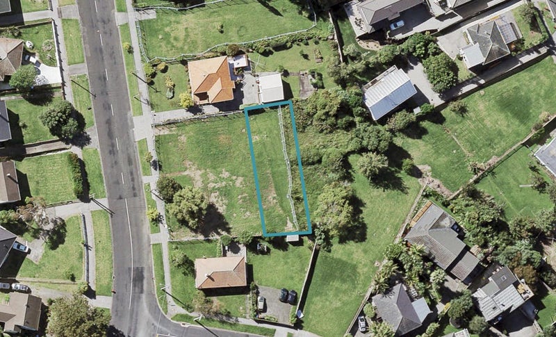 20C Taniwha Street, Wai o Taiki Bay, Auckland - Carousel 1