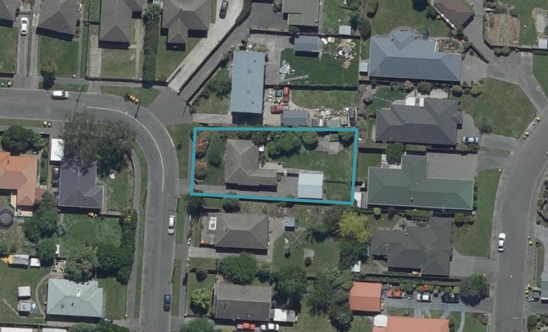 47 Momorangi Crescent, Redwood, Christchurch - Carousel 1