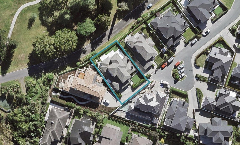 11 St Andrews Way, Albany, Auckland - Carousel 1