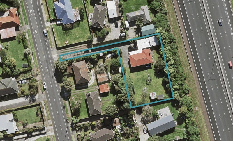 24 Crawford Avenue, Mangere Bridge, Auckland - Carousel 1