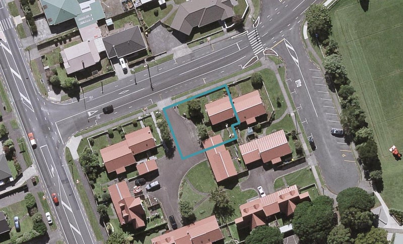 111 Cumberland Street, Welbourn, New Plymouth - Carousel 1