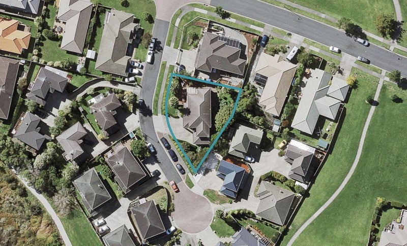 4 San Luis Place, Golflands, Auckland - Carousel 1