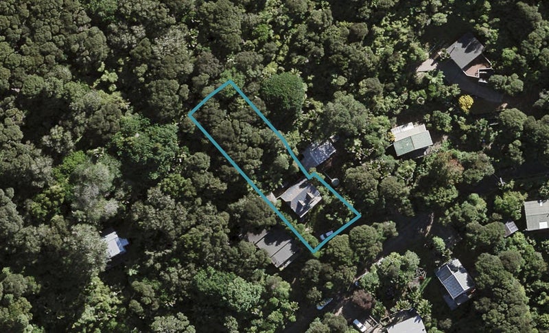 114 Fairview Crescent, Omiha, Waiheke Island - Carousel 1