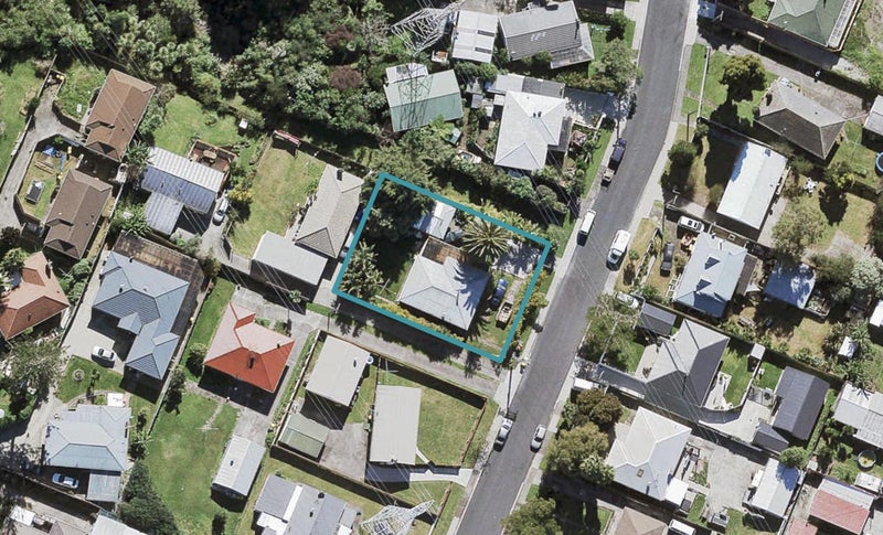 34 Cobham Crescent, Kelston, Auckland - Carousel 1