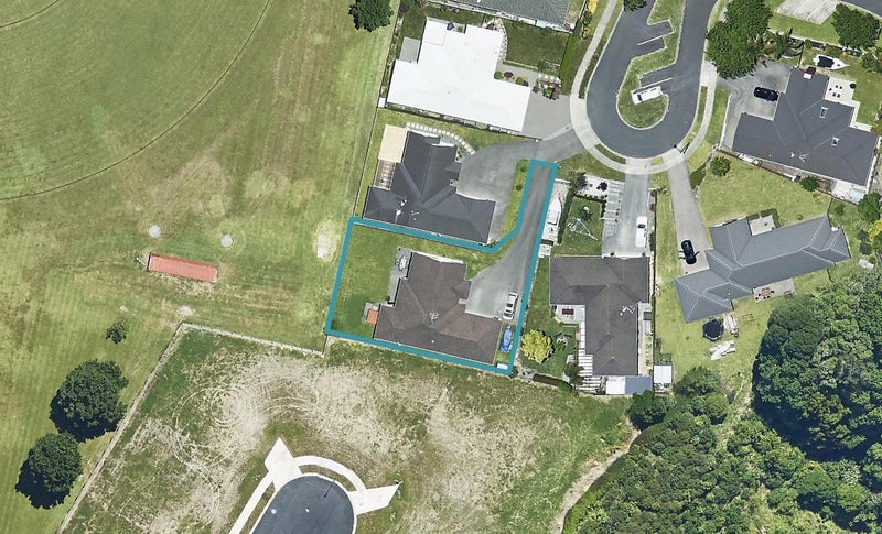 62 Alva Glen Place, Pyes Pa, Tauranga - Carousel 1